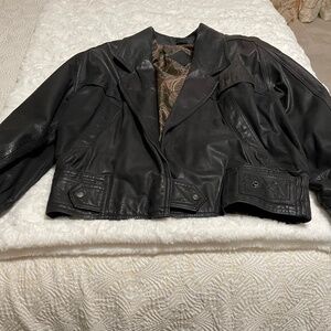 Women S/M broken leather coat
